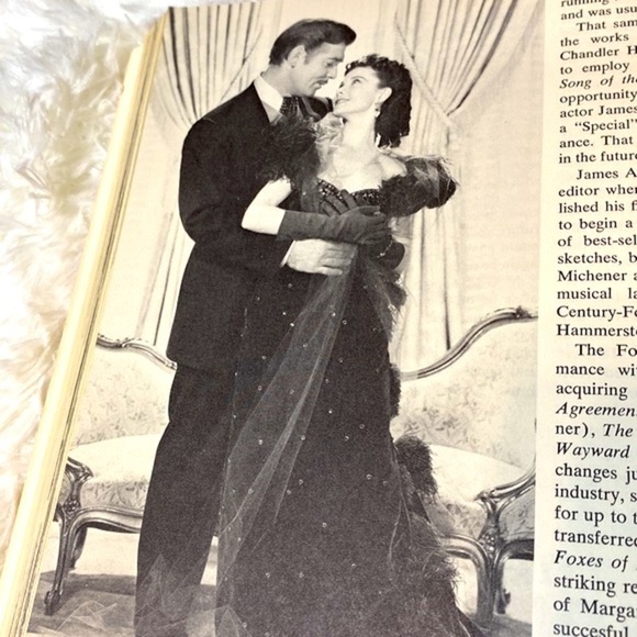SCARLETT FEVER The ULTIMATE PICTORIAL TREASURY of GONE WITH THE WIND 197… - Picture 11 of 16